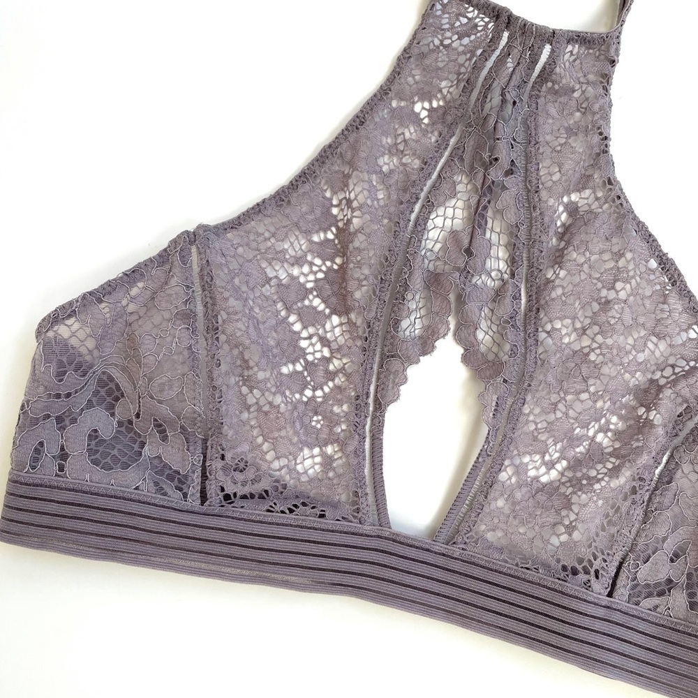 Victoria’s Secret lavender lace high neck halter bralette - Picture 3 of 7